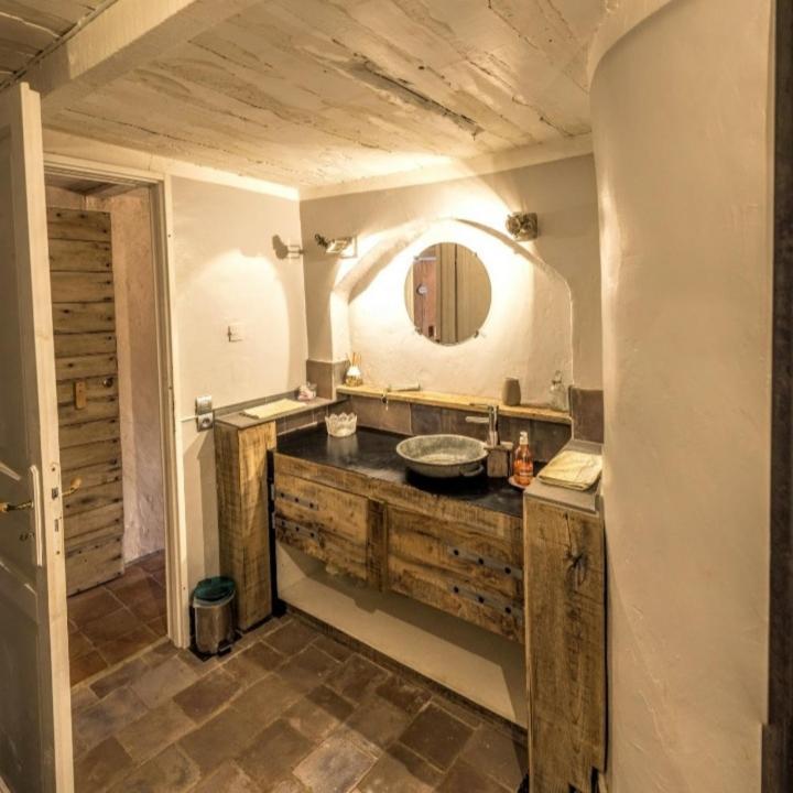 La Medievale Du Luberon Roussillon en Isere Εξωτερικό φωτογραφία